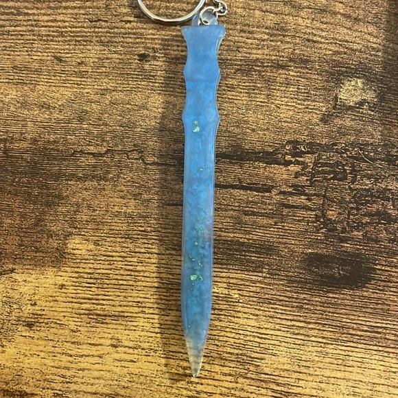 Set of Resin self defense keychains - Picture 3 of 4